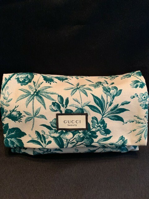 gucci beauty makeup bag